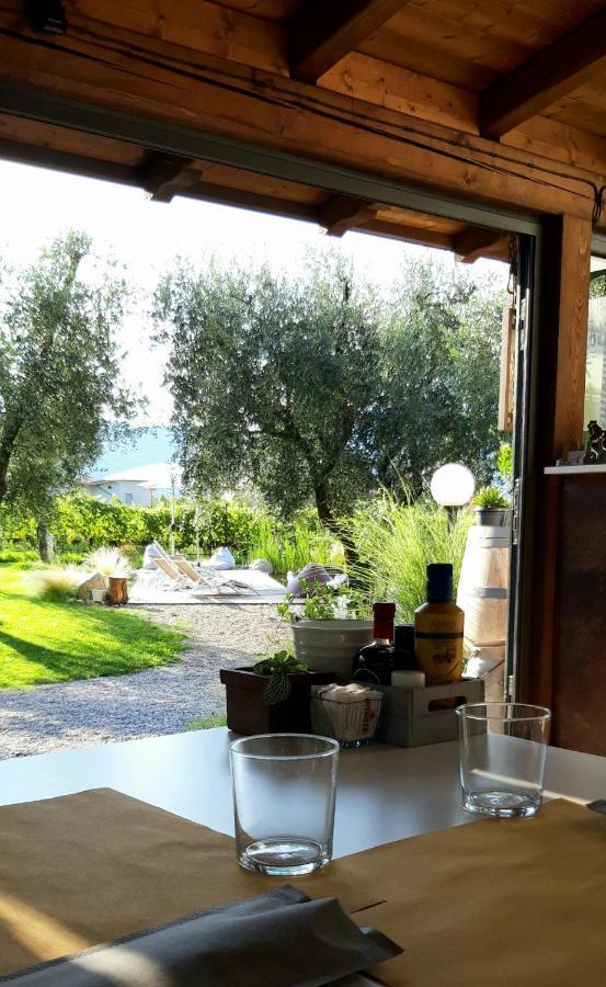 Agritur Fiore D'Ulivo ริวาเดลการ์ดา ภายนอก รูปภาพ