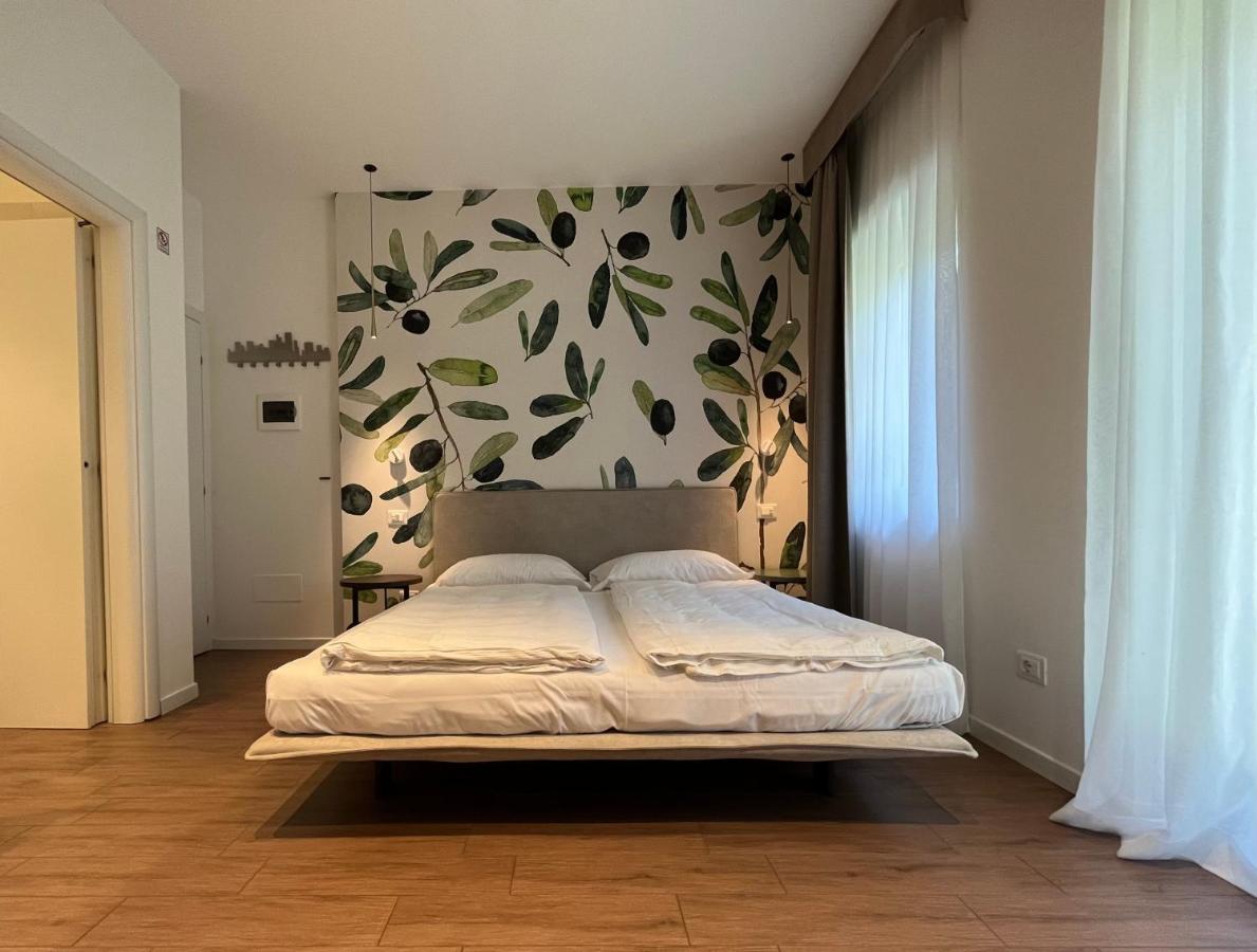 Agritur Fiore D'Ulivo ริวาเดลการ์ดา ภายนอก รูปภาพ